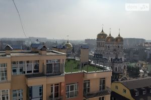 Продается 1-комнатная квартира 92 кв. м в Черновцах