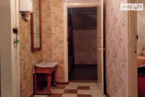 Продается 2-комнатная квартира 56 кв. м в Днепре