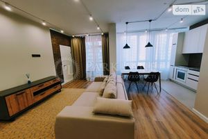 Продается 3-комнатная квартира 80 кв. м в Киеве