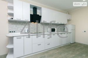 Продается 1-комнатная квартира 46 кв. м в Киеве