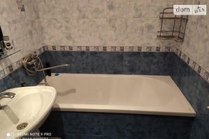 Продается 1-комнатная квартира 32 кв. м в Днепре