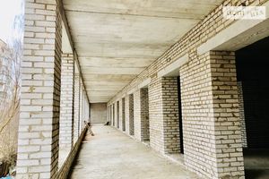 Продається приміщення вільного призначення 270 кв. м в 10-поверховій будівлі