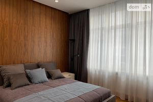 Сдается в аренду 3-комнатная квартира 117 кв. м в Киеве