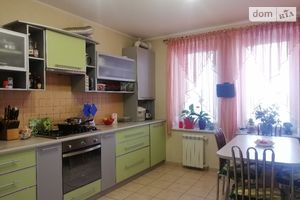 Продається 3-кімнатна квартира 79 кв. м у Тернополі