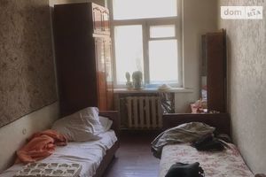 Продается 3-комнатная квартира 82 кв. м в Днепре
