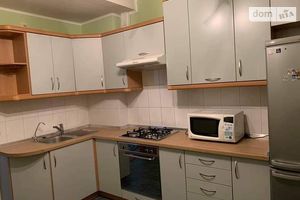 Сдается в аренду 3-комнатная квартира 80 кв. м в Киеве