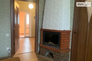 Сдается в аренду 1-комнатная квартира 58 кв. м в Черновцах