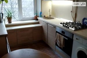 Продается 3-комнатная квартира 64 кв. м в Днепре