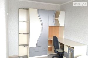 Продається 1-кімнатна квартира 20.2 кв. м у Ужгороді