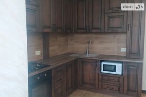 Сдается в аренду 3-комнатная квартира 80 кв. м в Ровно