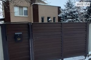 Продается дом на 2 этажа 177 кв. м с верандой