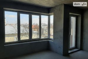 Продается дом на 3 этажа 190 кв. м с беседкой