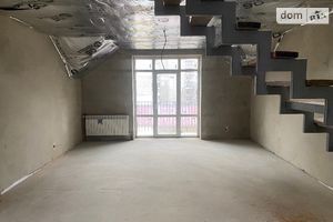 Продається 5-кімнатна квартира 173.6 кв. м у Луцьку