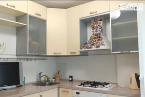 Продается 2-комнатная квартира 54 кв. м в Днепре
