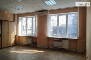 Здається в оренду офіс 34 кв. м в адміністративній будівлі