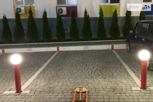 Продается место на стоянке под легковое авто на 12 кв. м