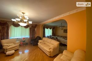 Продается дом на 3 этажа 450 кв. м с гаражом