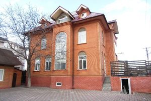 Здається в оренду житловий фонд 540 кв.м