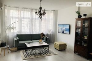 Продается 1-комнатная квартира 54 кв. м в Киеве