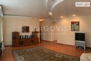 Продается 3-комнатная квартира 122 кв. м в Киеве