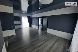 Продается 2-комнатная квартира 70 кв. м в Тернополе