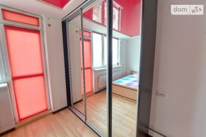 Продается 1-комнатная квартира 33 кв. м в Тернополе