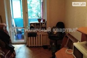 Продается 3-комнатная квартира 70 кв. м в Киеве