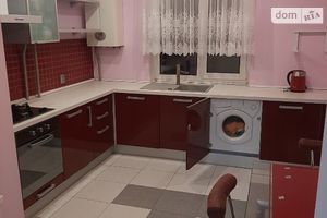 Продається 3-кімнатна квартира 78.3 кв. м у Кривому Розі