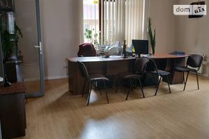 Сдается в аренду офис 52 кв. м в нежилом помещении в жилом доме