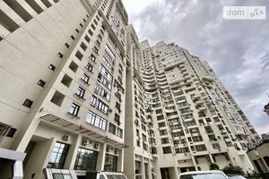 Продается 3-комнатная квартира 160 кв. м в Киеве