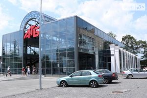 Сдается в аренду торгово-развлекательный комплекс 40 кв. м в 2-этажном здании