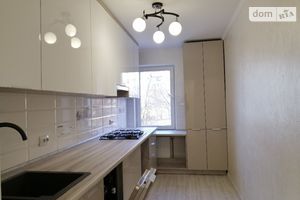 Продается 2-комнатная квартира 64 кв. м в Тернополе