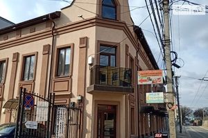 Продается помещения свободного назначения 750 кв. м в 3-этажном здании