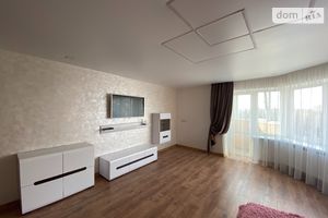 Сдается в аренду 1-комнатная квартира 54 кв. м в Ровно