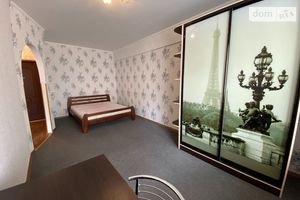 Продается 1-комнатная квартира 43 кв. м в Житомире