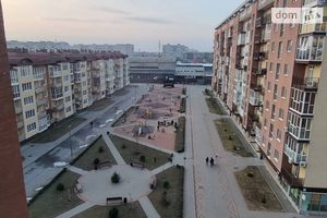 Продается 1-комнатная квартира 66 кв. м в Житомире