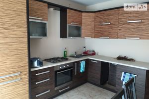 Продается 2-комнатная квартира 68 кв. м в Тернополе