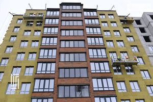 Продается 1-комнатная квартира 43.39 кв. м в Житомире