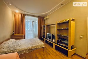 Продается 1-комнатная квартира 36.6 кв. м в Киеве