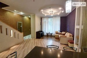 Продается 3-комнатная квартира 100 кв. м в Днепре
