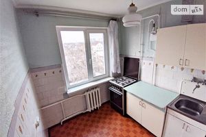 Продается 2-комнатная квартира 44 кв. м в Черкассах
