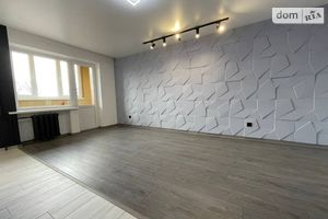 Продается 2-комнатная квартира 45 кв. м в Черновцах