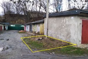 Продается место в гаражном кооперативе под легковое авто на 24 кв. м