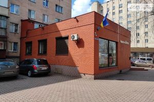Продается объект сферы услуг 341 кв. м в 5-этажном здании