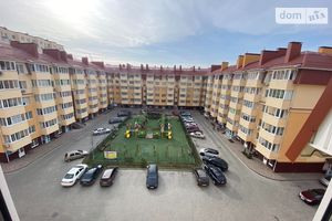 Продается 1-комнатная квартира 100 кв. м в Киеве