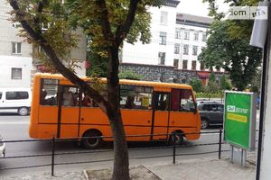 Сдается в аренду офис 40 кв. м в нежилом помещении в жилом доме