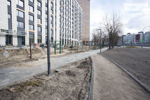 Продается 2-комнатная квартира 79.02 кв. м в Киеве