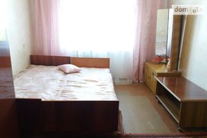 Продається 3-кімнатна квартира 63 кв. м у Дніпрі