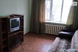 Продається 2-кімнатна квартира 44.2 кв. м у Сєвєродонецьку