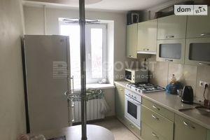 Продается 2-комнатная квартира 60 кв. м в Киеве